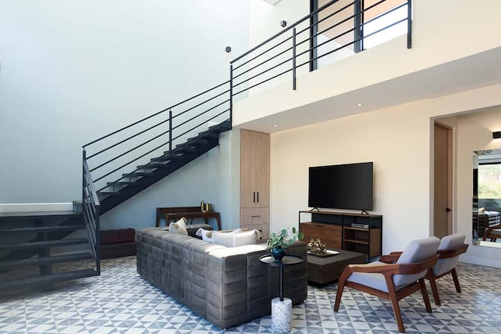 Sma Casita 2 Story W/ Rooftop 2br/2ba 6 Pax Pool - San Miguel de Allende