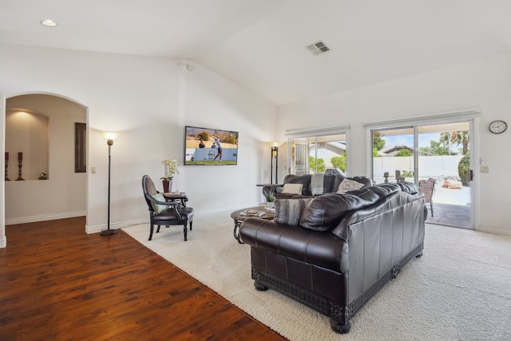 Large 2 Bedroom 2 Bath Westbrook Village Home - Sun City, AZ