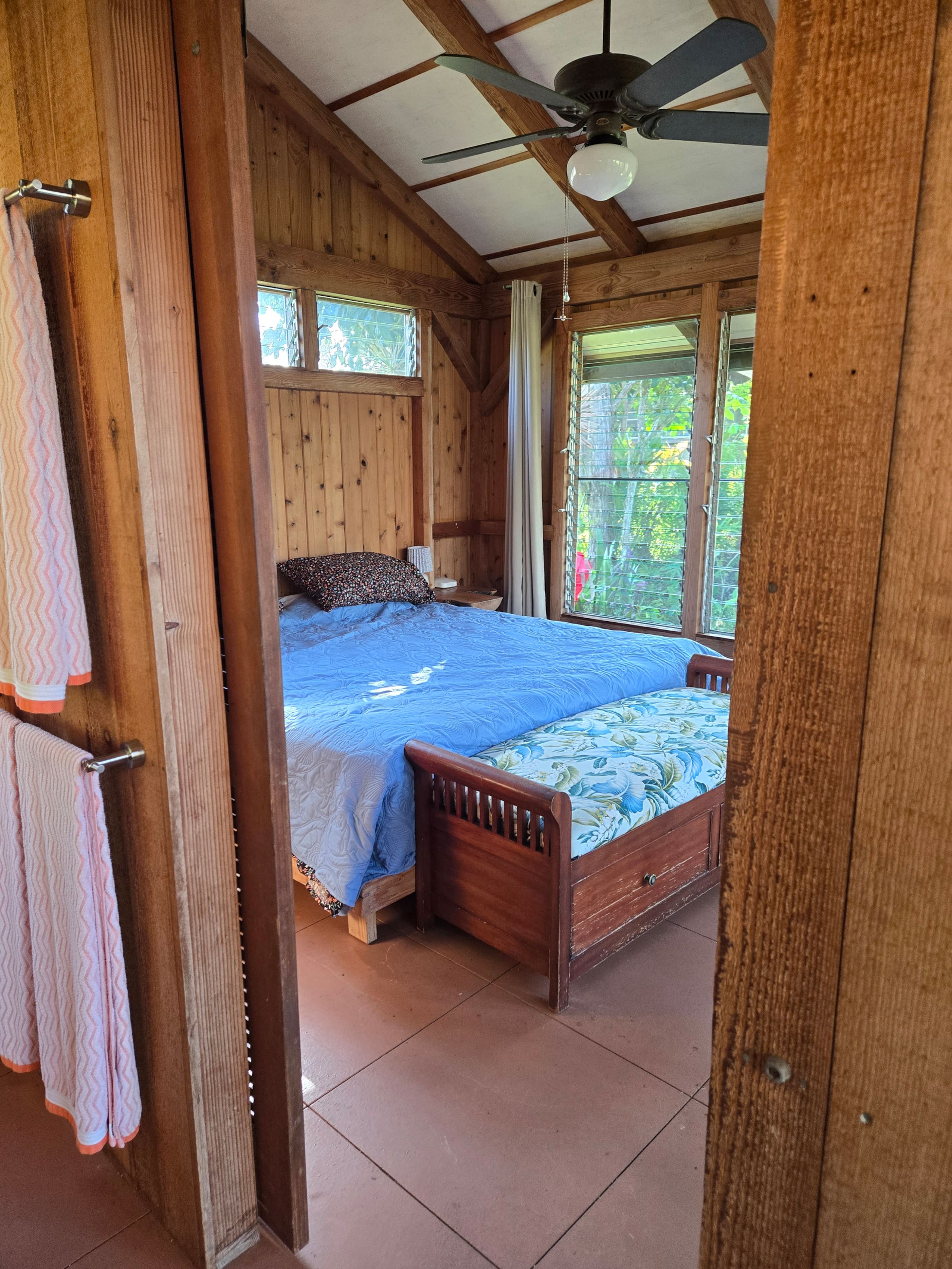 Cabin in Pahoa · ★5.0 · 1 bedroom · 1 bed · 1 private bath - Image 5