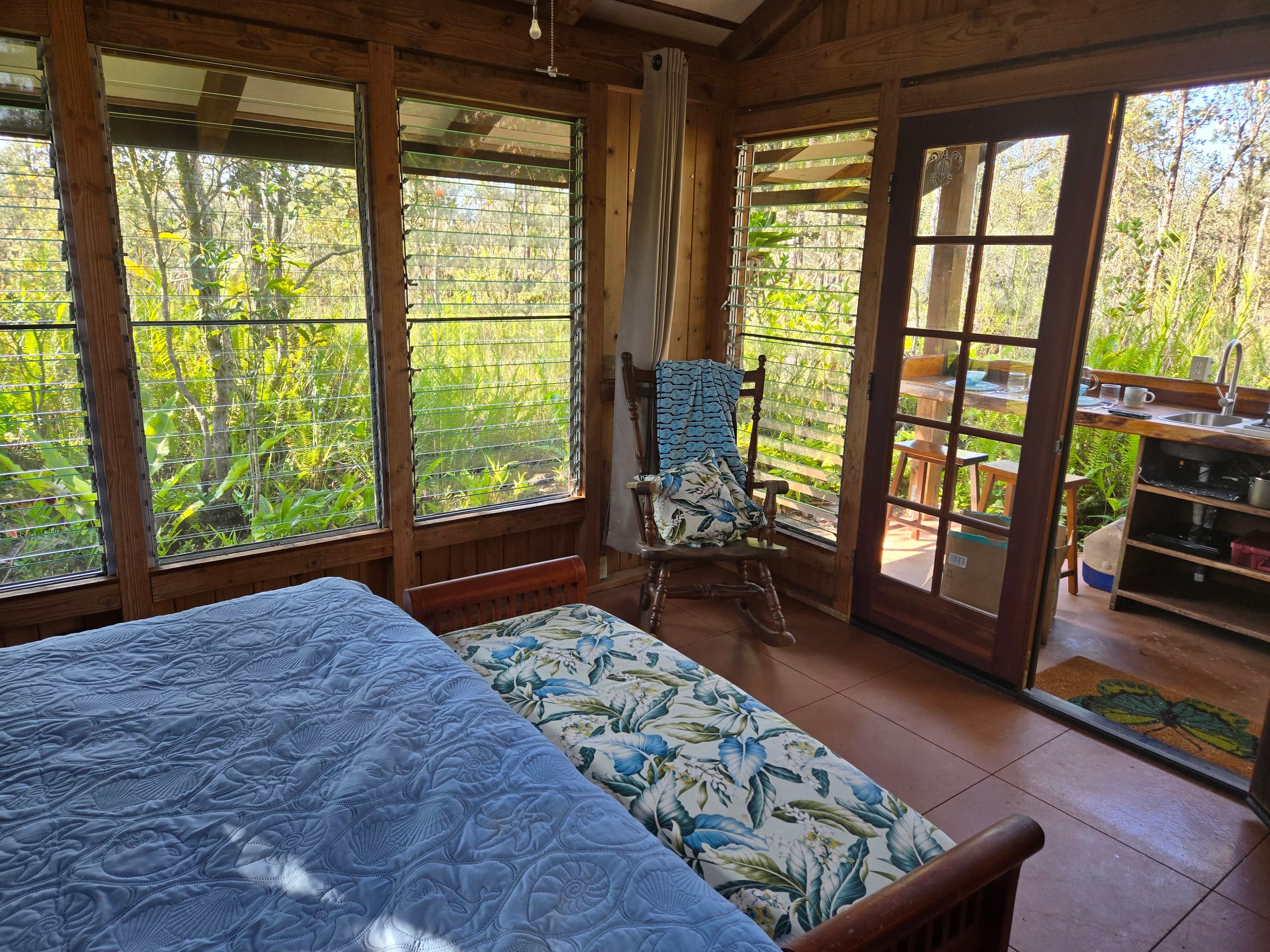 Cabin in Pahoa · ★5.0 · 1 bedroom · 1 bed · 1 private bath - Image 3
