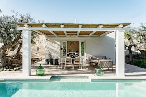 Top performing Airbnb: Trullo Badra - with Pool | authentic Puglia escape in Alberobello