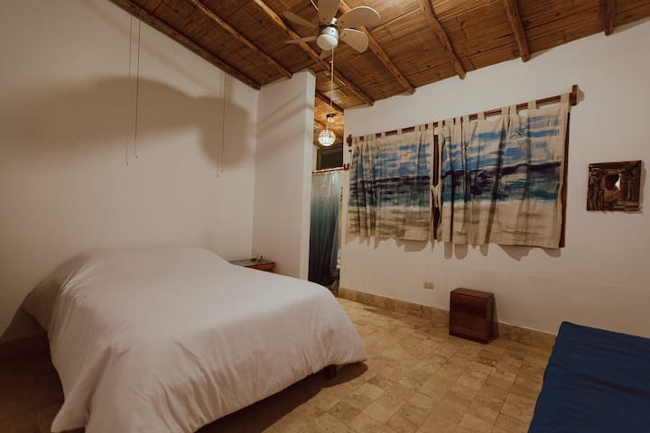 غرفة النوم 2