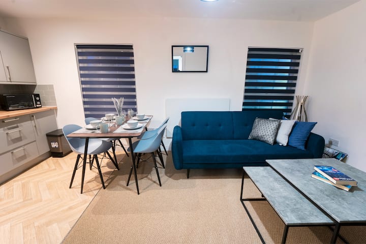 Stylish Wigan Flat | Contractors Welcome/wifi - Higher End - Greater Manchester