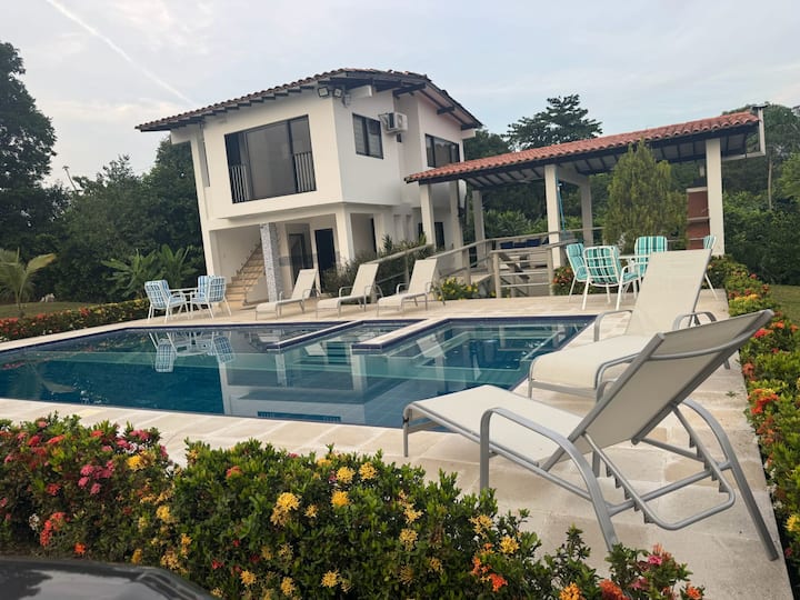 Nápoles Iv, Doradal - Antioquia - Puerto Triunfo