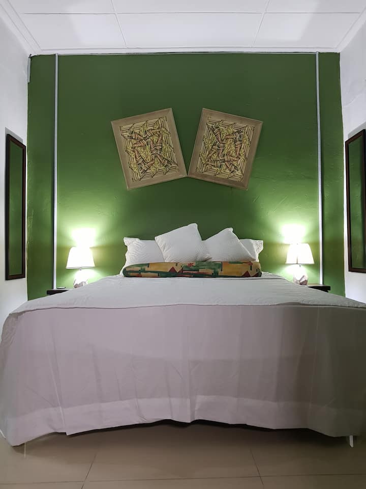 החצי הראשון של חדר השינה