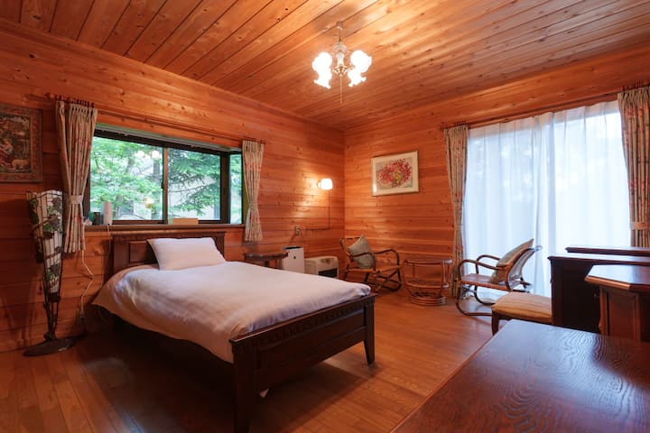 غرفة النوم 2