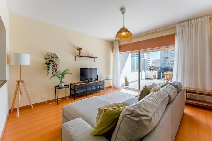 Central 2bdr Near The Beach - Quarteira