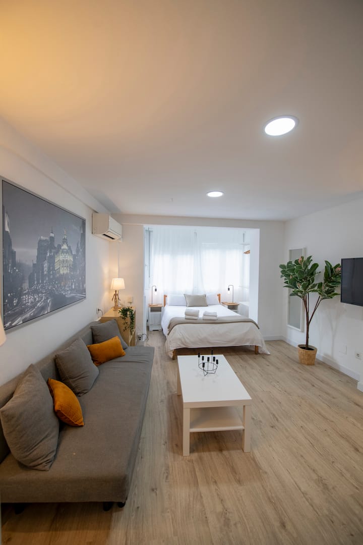 lovely renovated studio - Apartments for Rent in Madrid, Comunidad de ...