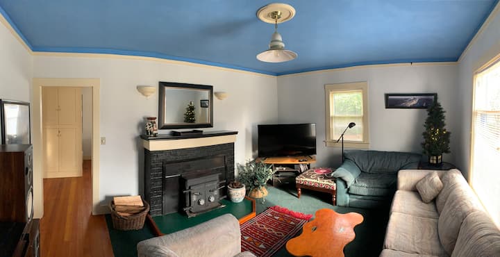Cherry Tree House - Monmouth, OR
