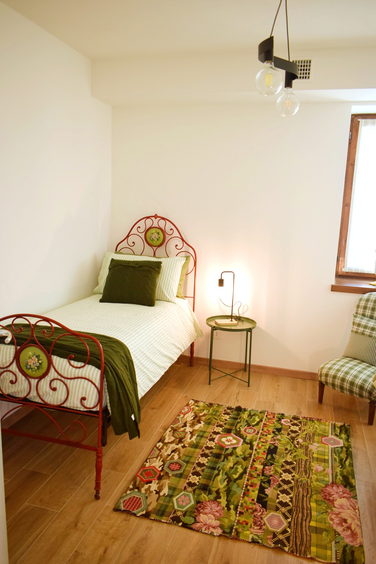 غرفة النوم 2