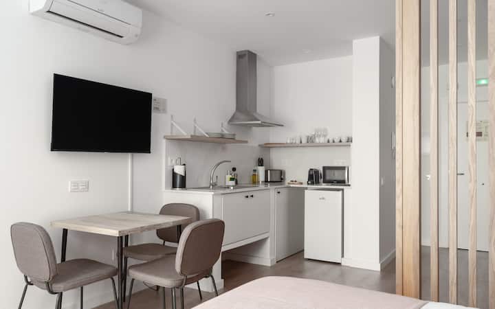 Almeria C. Hernan Cortes | Studio - Almería
