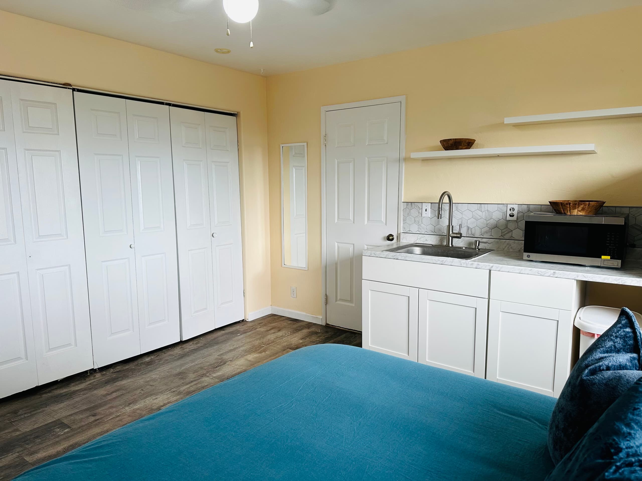 Home in Kailua-Kona · ★4.55 · 1 bedroom · 1 bed · 1 shared bath - Image 6