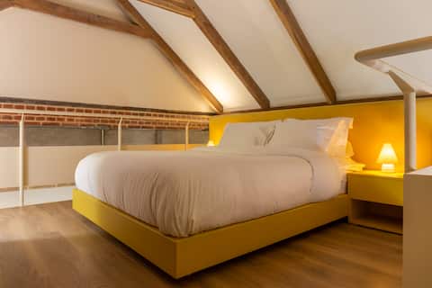 Top Airbnb: *Gorgeous Two Story Loft - Candelaria @Casa Rosada in La Candelaria