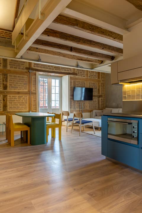 Top Airbnb: *Gorgeous Two Story Loft - Candelaria @Casa Rosada en La Candelaria