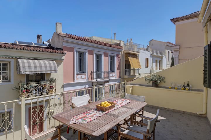 Picturesque home steps below the Acropolis
