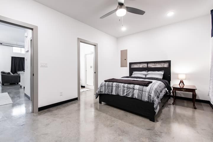 საძინებელი 1