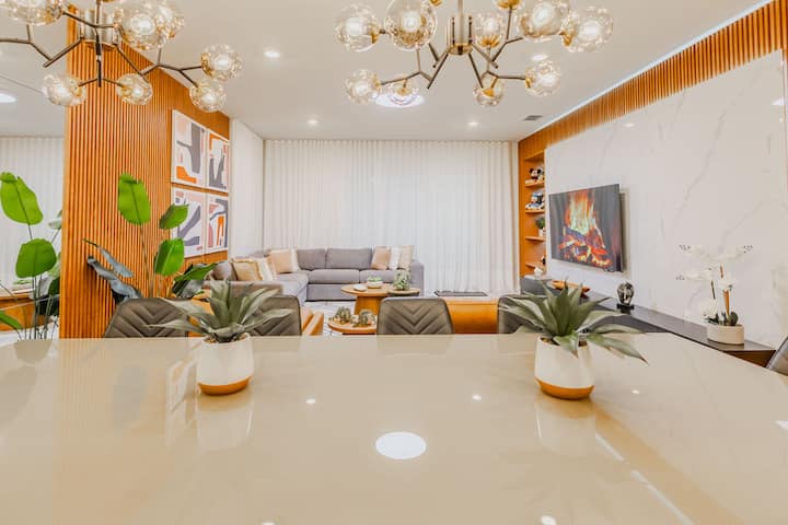 Brand New 7 Bedrooms At Windsor Cay - Florida