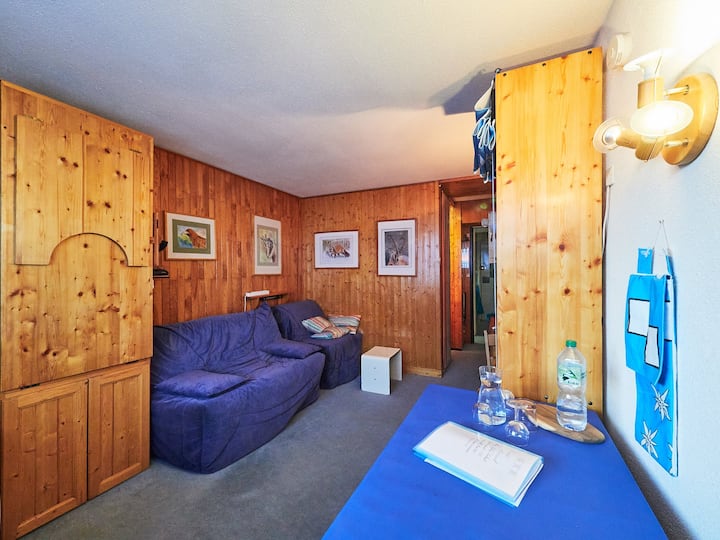 Esta foto no está actualizada el sofá cama de dos plazas ha sido reemplazado por un sofá  y cama plegable para una verdadera cama de dos plazas. 