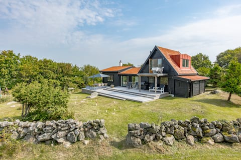Sunsets | Sea view | Swimming pier | Patio | BBQ