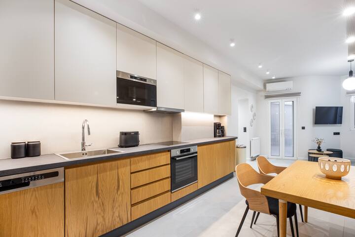 Plaka Clio Apartment by A&A Residencies gallery image 2