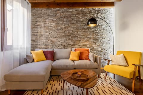Successful Airbnb property: Palazzo Barbaro home [jewel in the historic center] in Padova