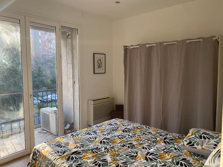 საძინებელი 1