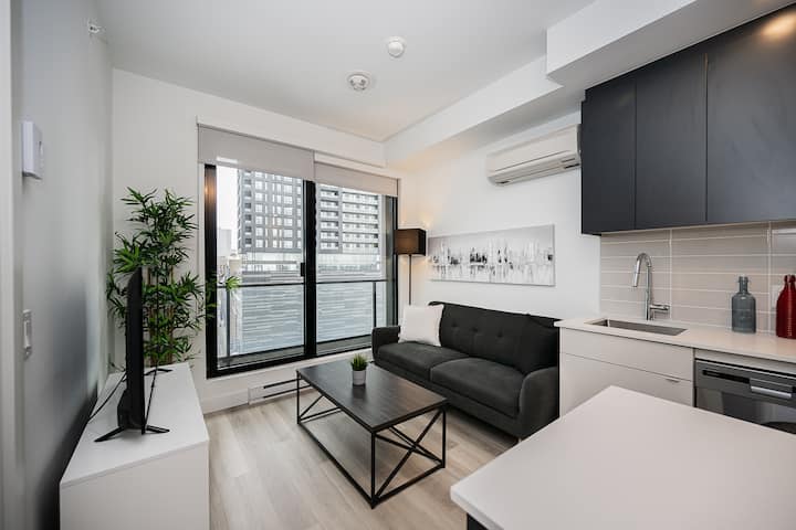Premium 1br | Full Baths | Bell Centre Area - Montreal