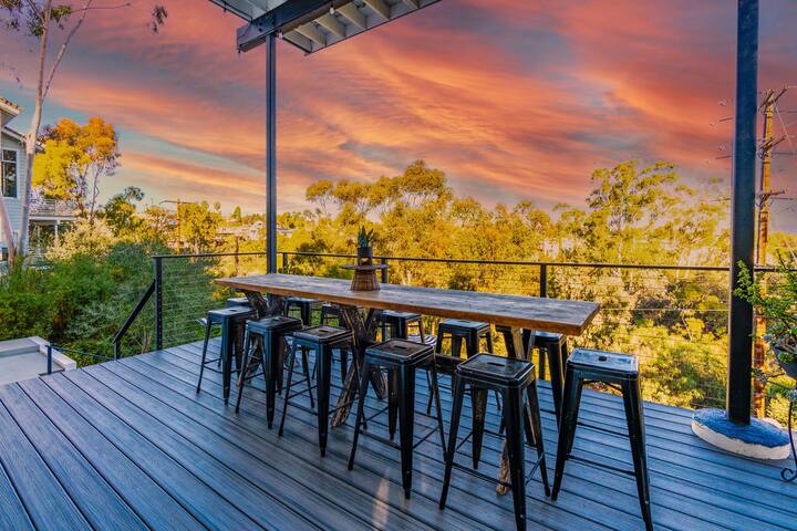 New! Heaven’s Hideaway w/ Pool & Spa gallery image 3