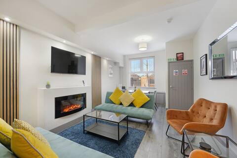 Burnand House | Sleeps 9 | Minutes from Anfield