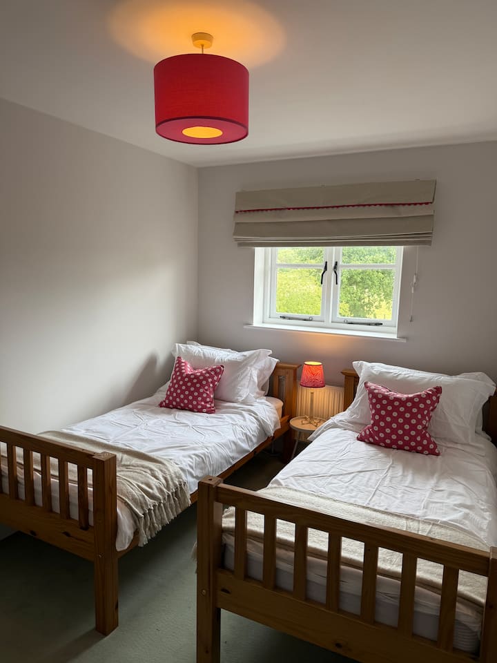 საძინებელი 4