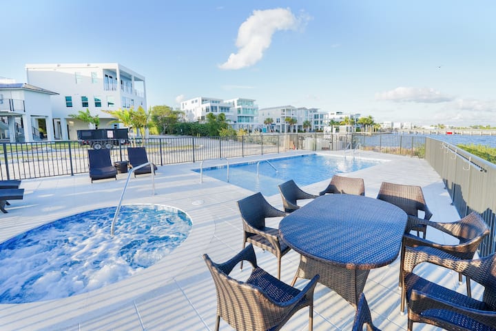 Ultimate Key Largo Coastal Escape W/ Pool - Key Largo