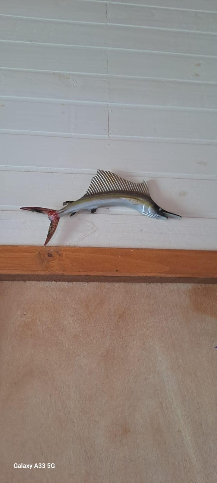 Საძინებელი 3 - ხმლიანი თევზი