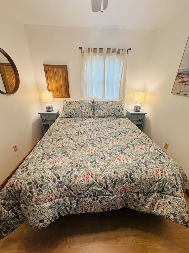 2nd Bedroom with closet on the main level of the cottage 