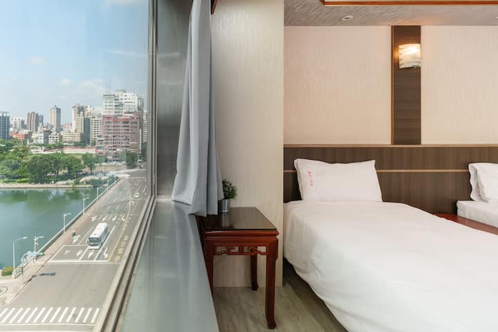 غرفة النوم 2