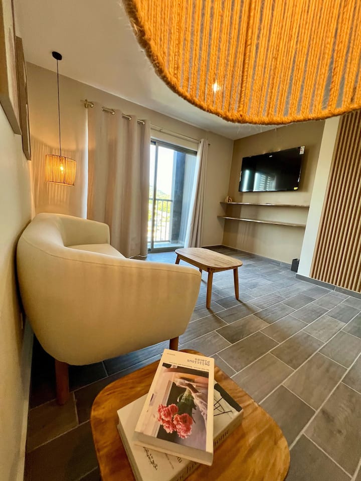 Elegante Y Exclusivo Apartamento En Santa Tecla - El Salvador