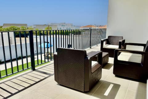 111A Apartment, Baleal: Big patio, Spacious