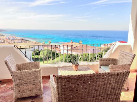 Apartment with a view 300 meters from the sea