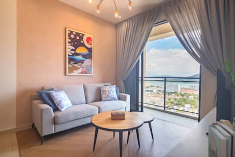 Luxe, 3BR APT with Balcony by Stellar ALV