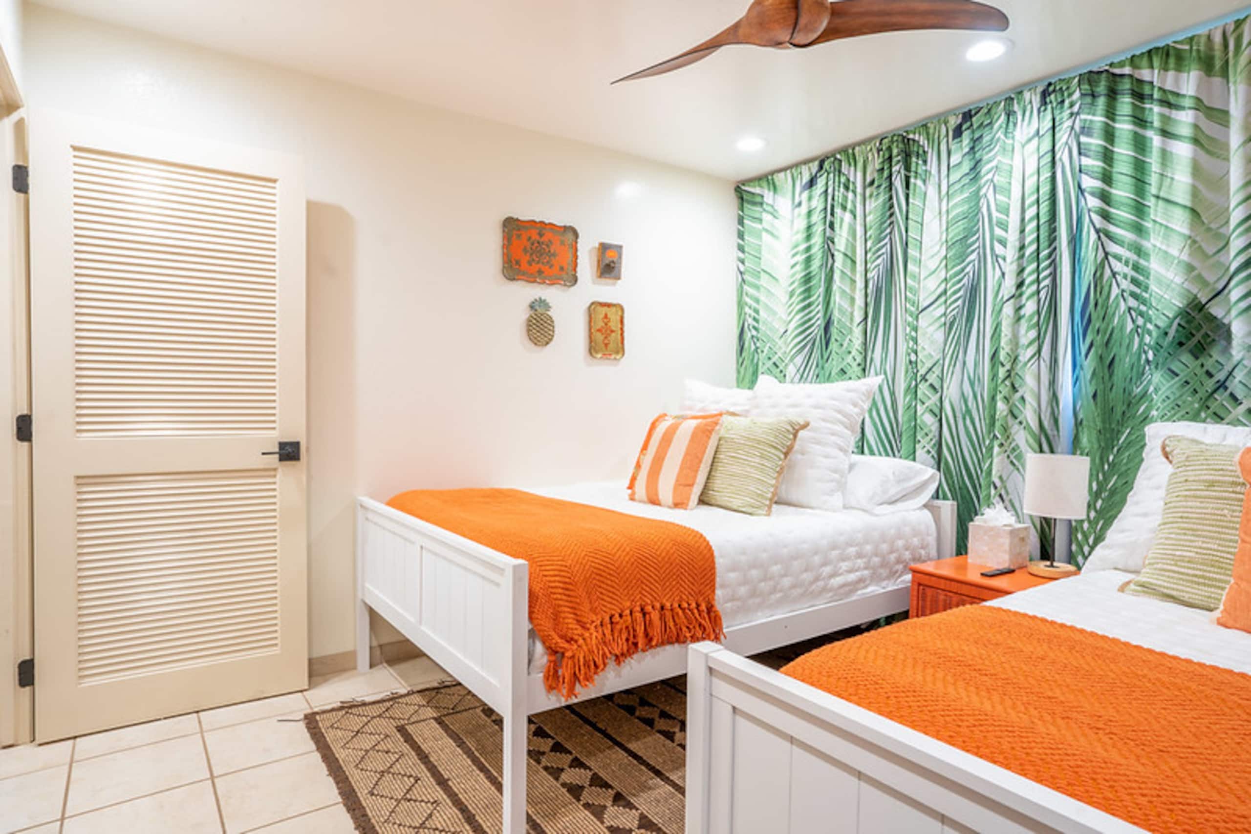 Beautiful Modern Ocean Front Condo - Image 24