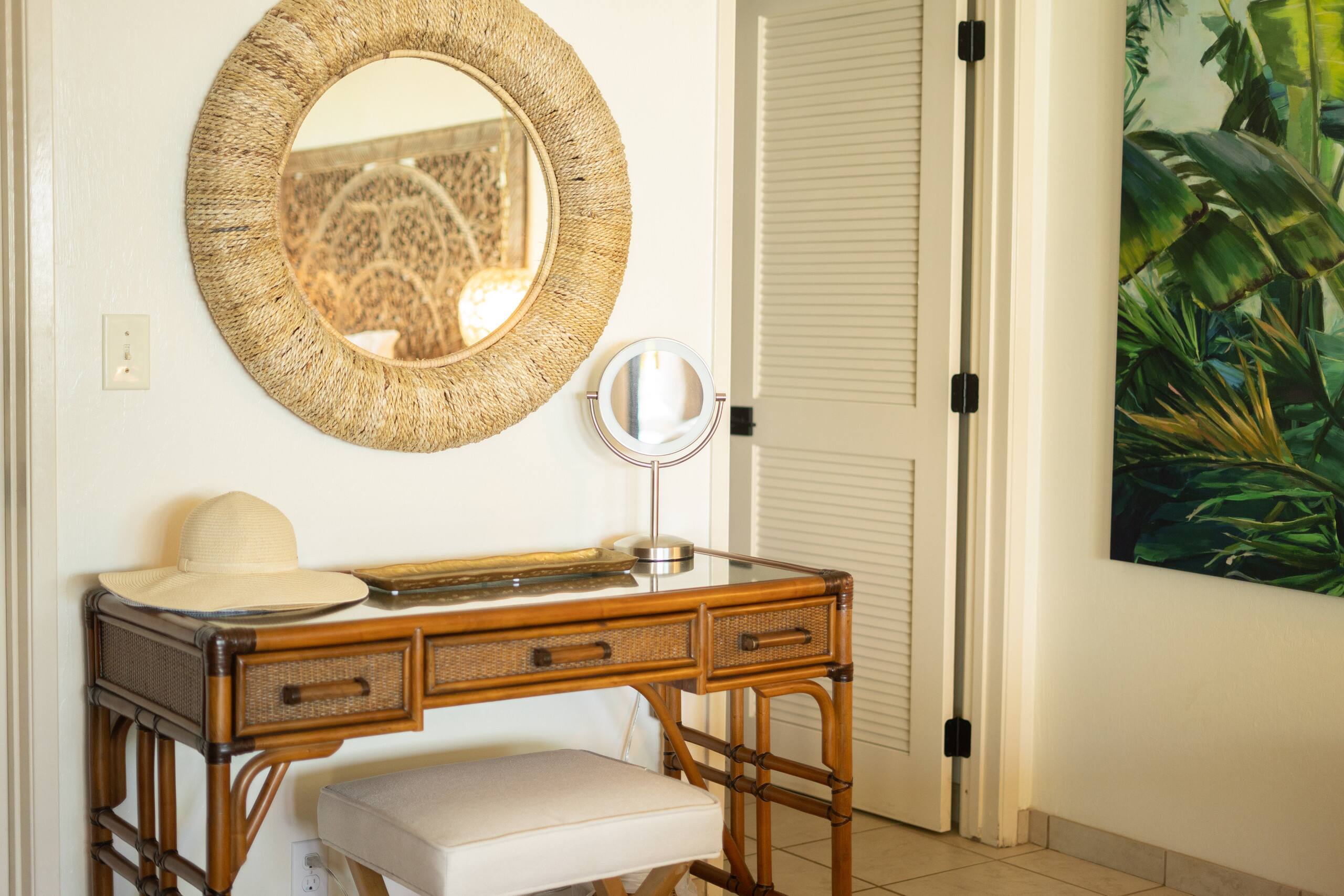 Beautiful Modern Ocean Front Condo - Image 21