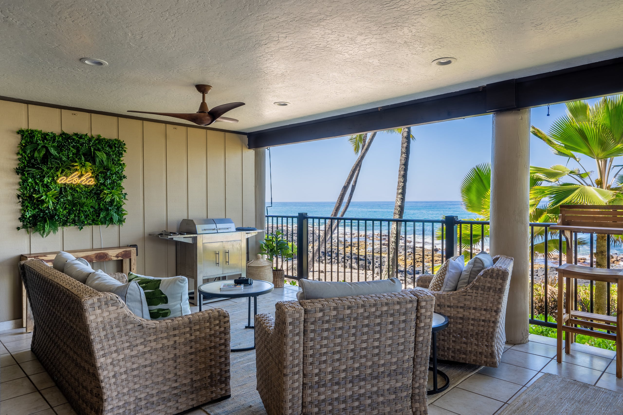 Beautiful Modern Ocean Front Condo - Image 30