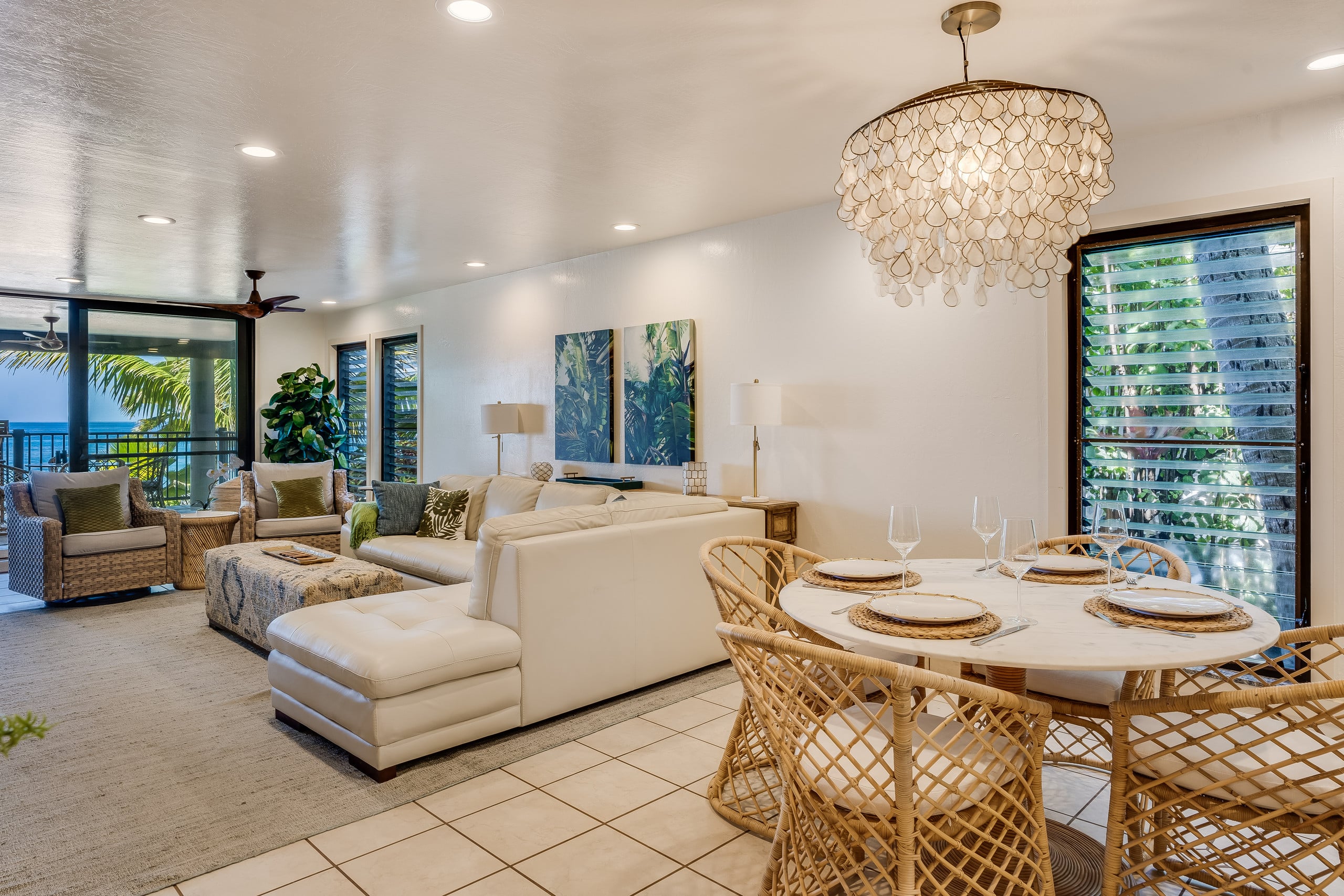 Beautiful Modern Ocean Front Condo - Image 14
