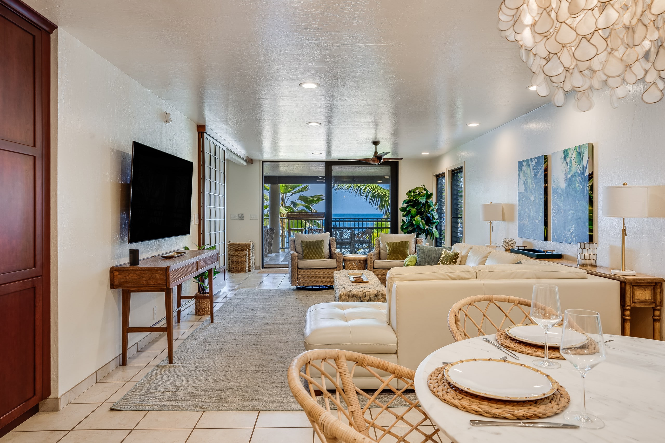 Beautiful Modern Ocean Front Condo - Image 4