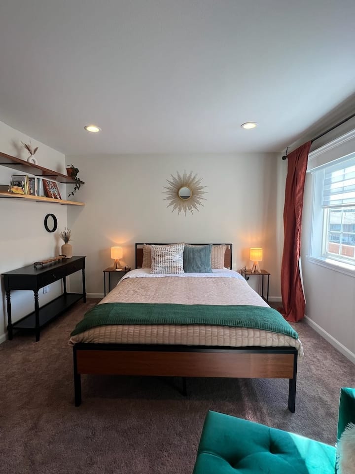 680-thread count 100% cotton sheets with plush bedding.