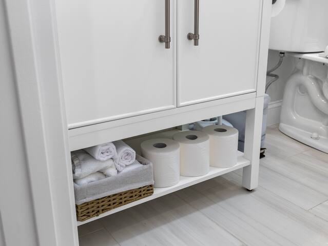 5BR3B By Subway Downtown gallery image 4