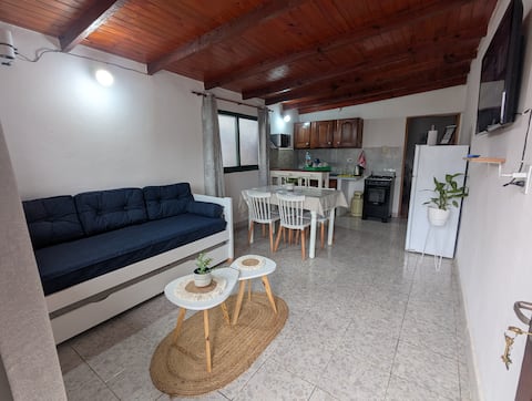 Successful Airbnb property: Apartment with parking, near the Center and Terminal in Departamento Formosa