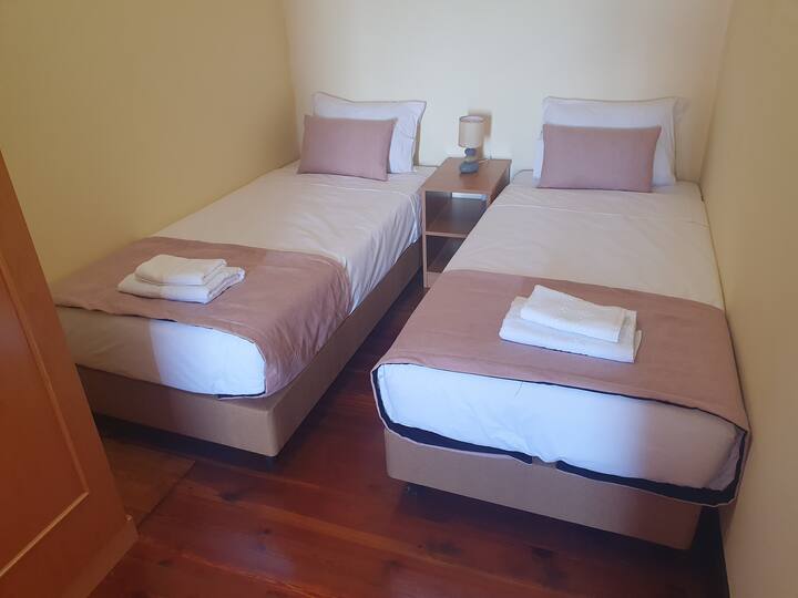 Dhomë gjumi 4