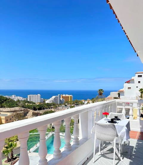 Detached Sea view Villa with pool,  Siam Park.