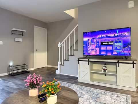 Riverfront/Fast Wi-Fi/Fishing/RW Waterpark/Kayak