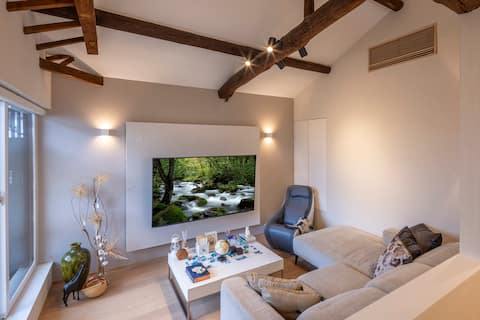 LUXURY Stylish Kyoto Machiya in the back alley of Gion. A premium vacation for adults with the best